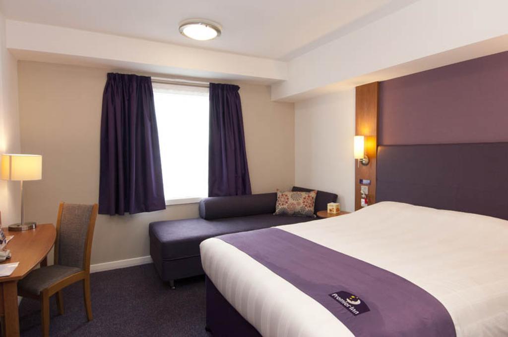 Premier Inn Portishead Exterior photo